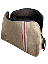 The Sonoma Pouch